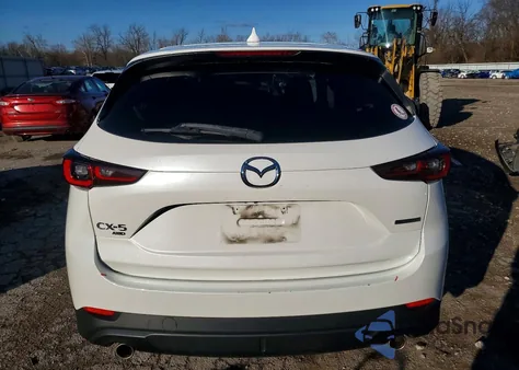 2022 Mazda Cx-5 Select z USA, uszkodzony, nr VIN JM3KFBBM6N0619235